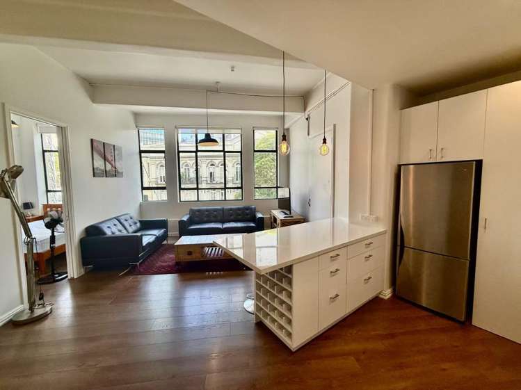 3F/22 Emily Place 10015_1