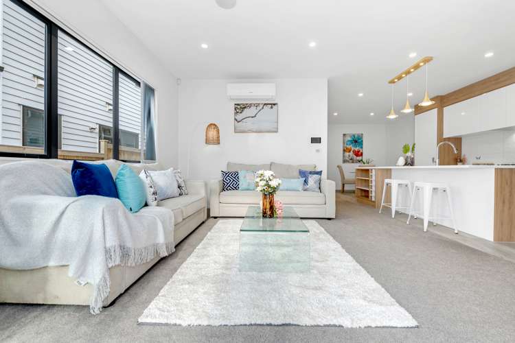 28 Bushfield Drive Flat Bush_12