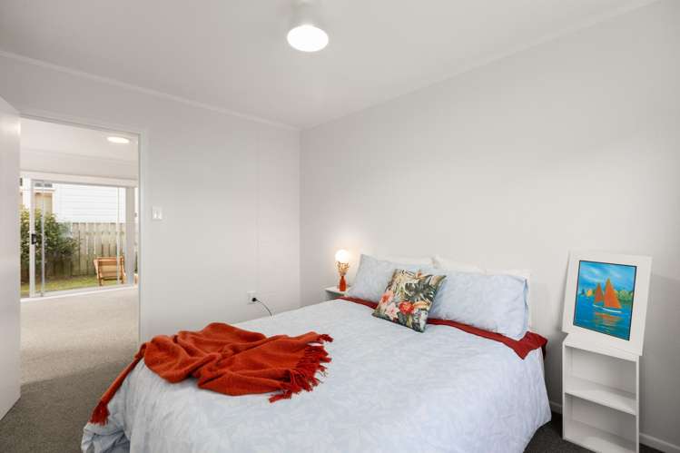 1/154 Onepu Road Lyall Bay_5