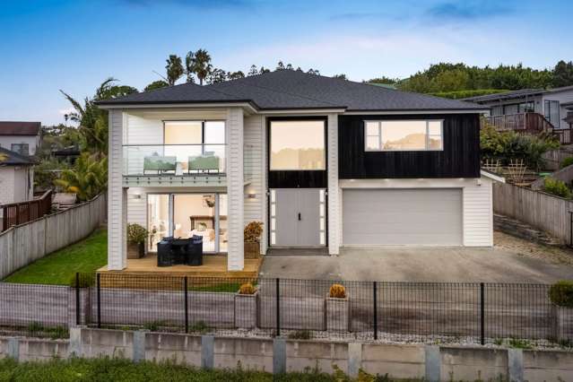 King of the Hill - Grand Family Living with Ci...