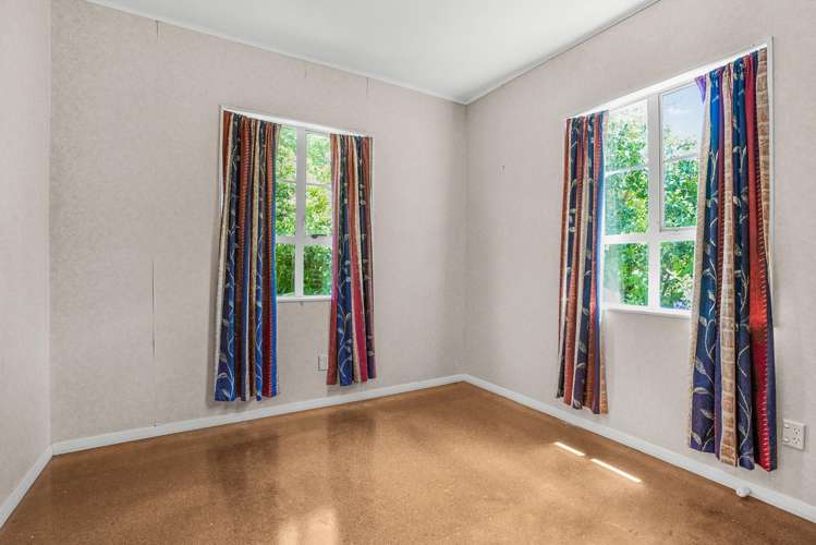 49 Pilcher Crescent Naenae_9