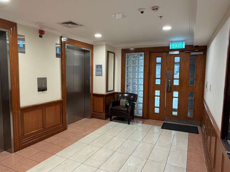 3B/2 Eden Crescent City Centre_13