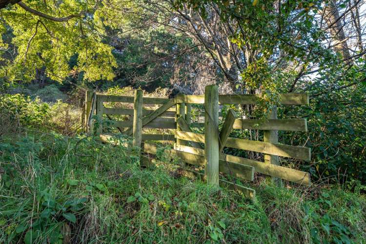 129 Bells Road Takamatua_28