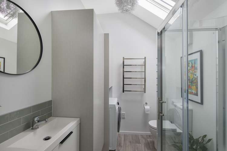 142 Akaroa Drive Maupuia_14