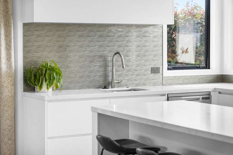 47 Alan Livingston Drive Cambridge_27