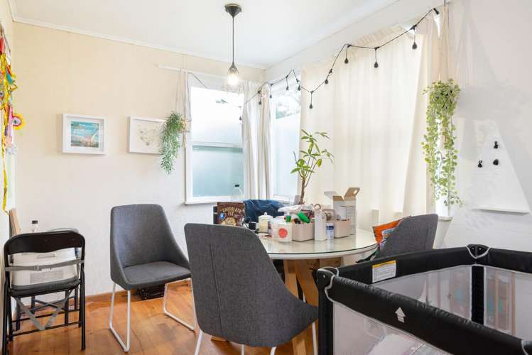 522 Beach Road Murrays Bay_7