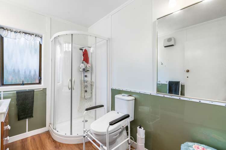 65 Uxbridge Road Mellons Bay_20