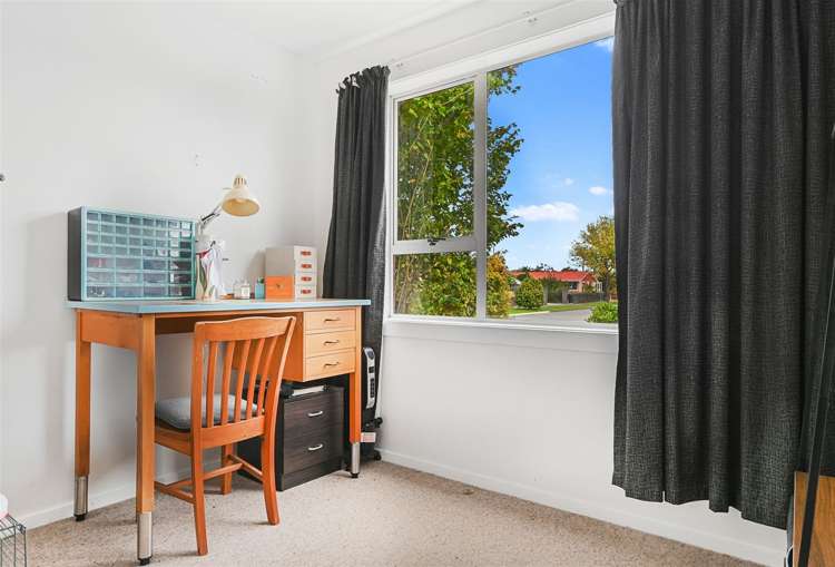 44 Damien Place Bromley_8