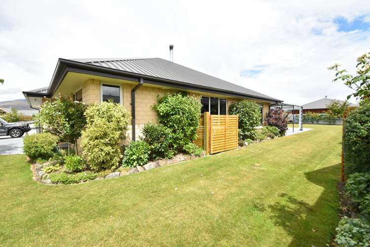 8 Greenfield Place Twizel_16