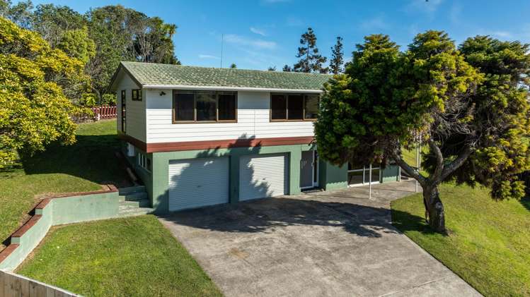 13 Rautawhiri Road Helensville_1