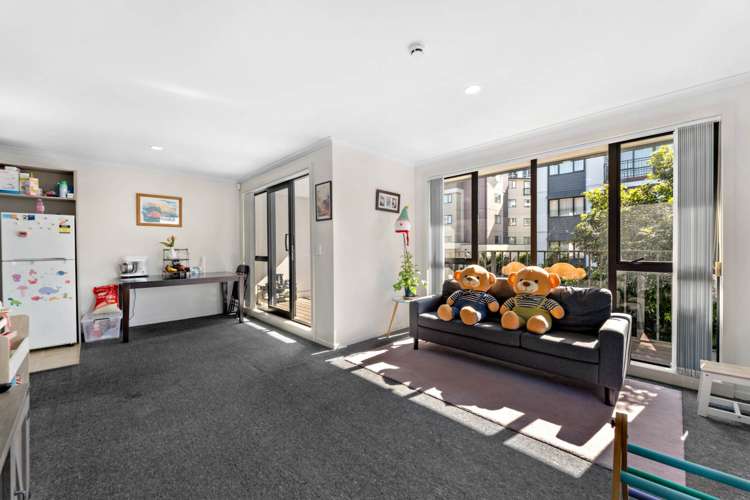 2I/1 Wadier Place Henderson_12