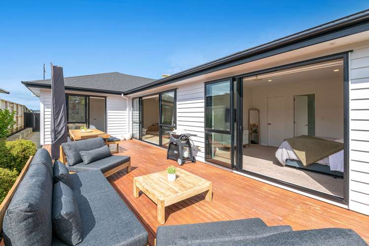 13 Surf View Crescent Red Beach_4