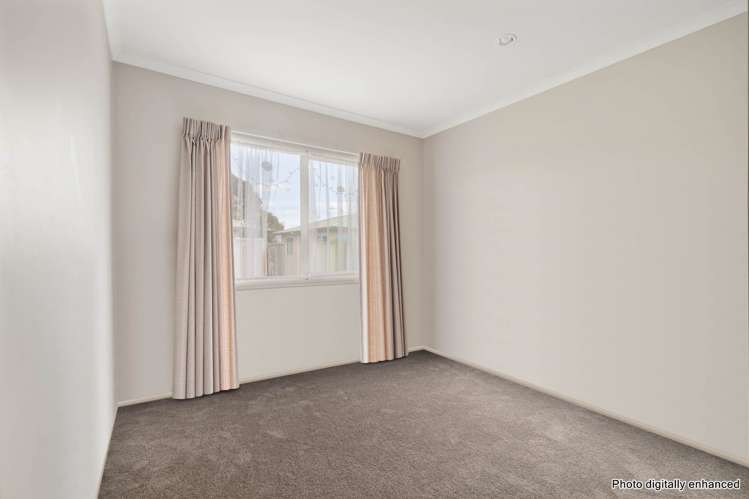 8/8 Village Place Tuakau_10