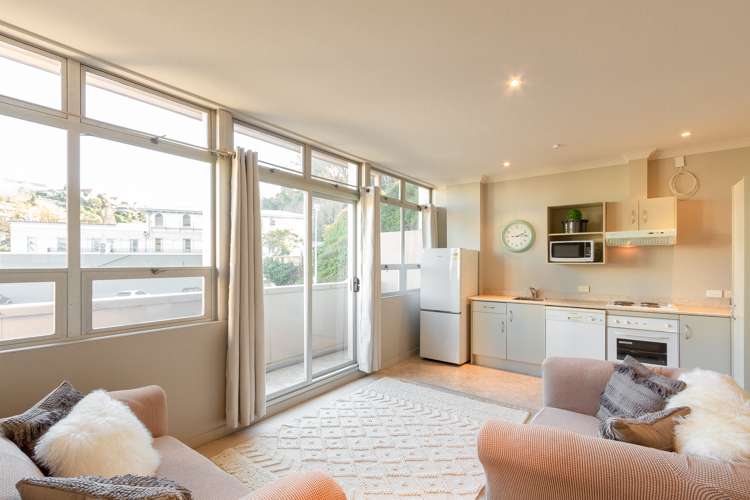 1i/3 Shakespeare Road Napier South_0