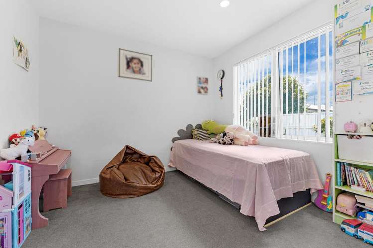 13 Hollowout street Takanini_11