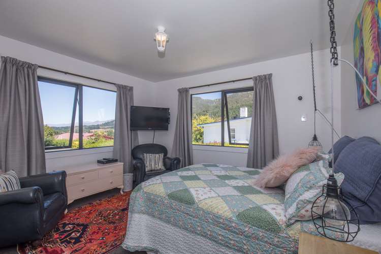 49 Parry Crescent Lake Hawea_15