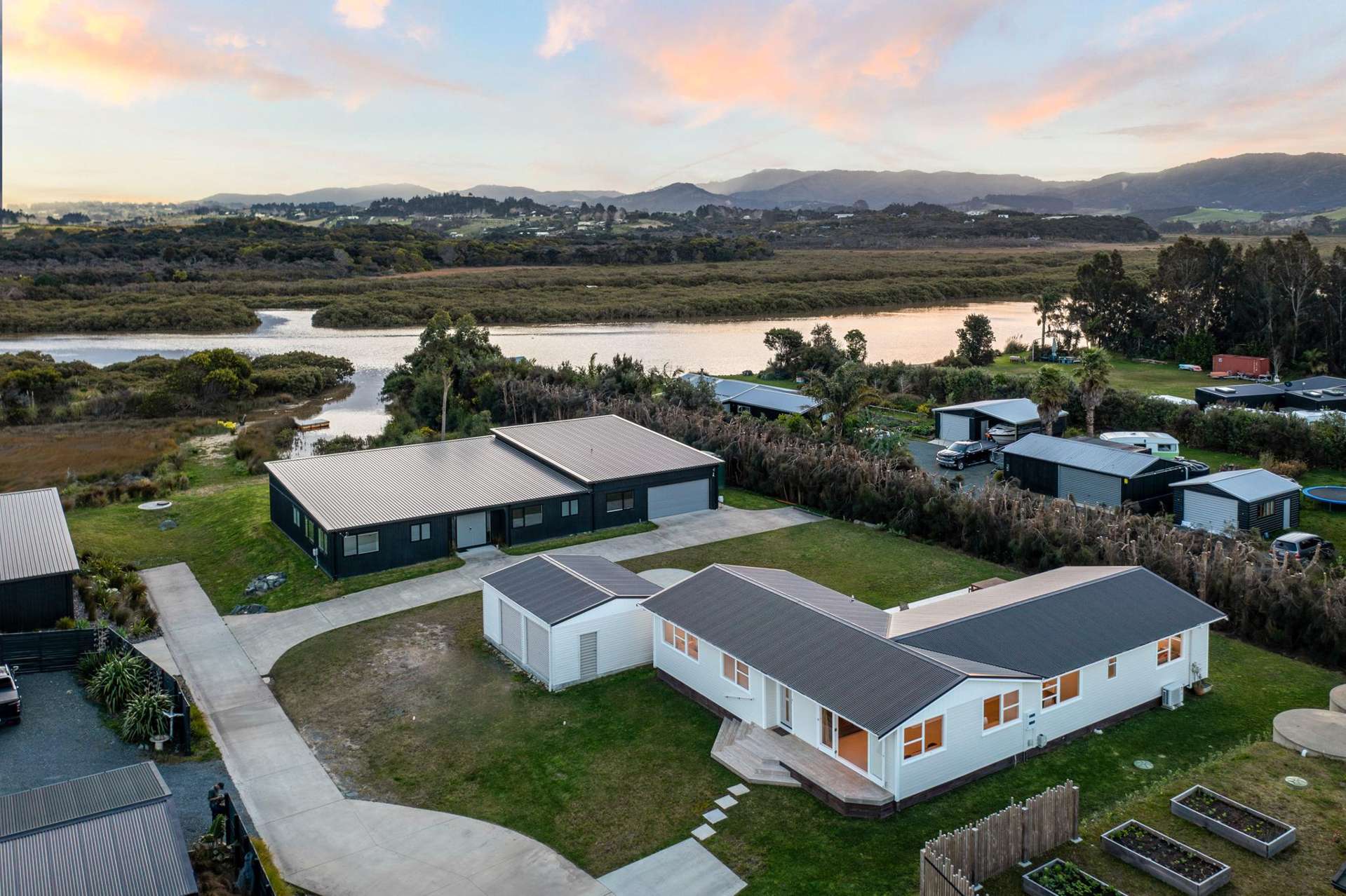 10 Ivy Lane Mangawhai Heads_0