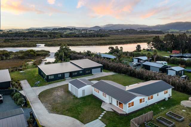 And The Living is Easy - with Estuary Access!