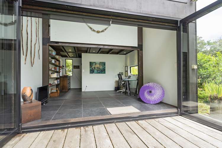 1116 - 1118 Colville Road Amodeo Bay_22