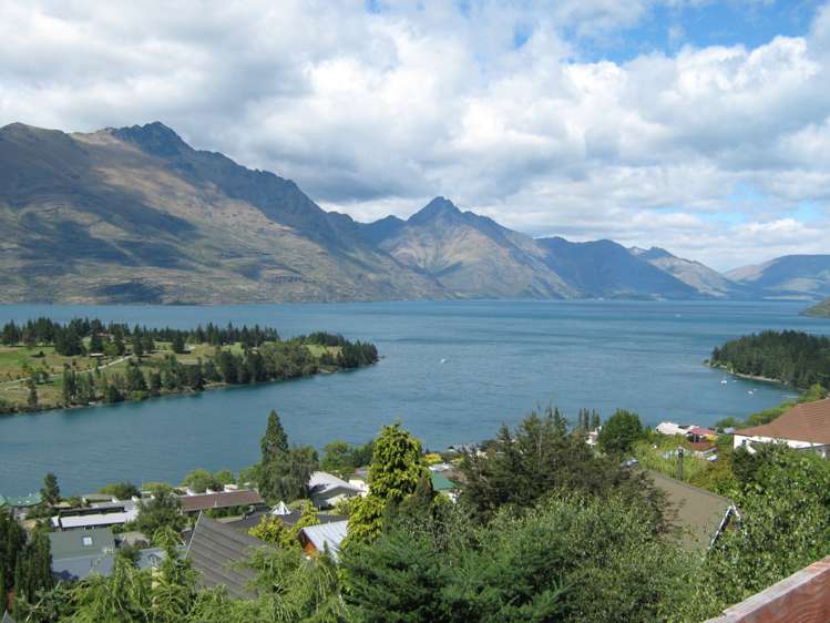 19 Wakatipu Heights Queenstown_9