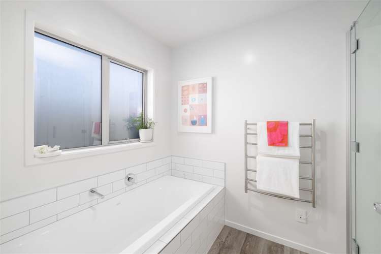 13 Leader Street Marshland_15