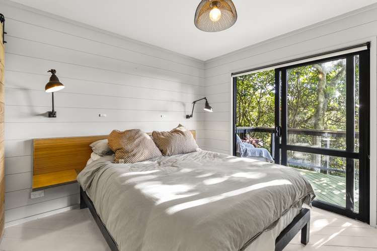 71 Trig Hill Road Onetangi_12