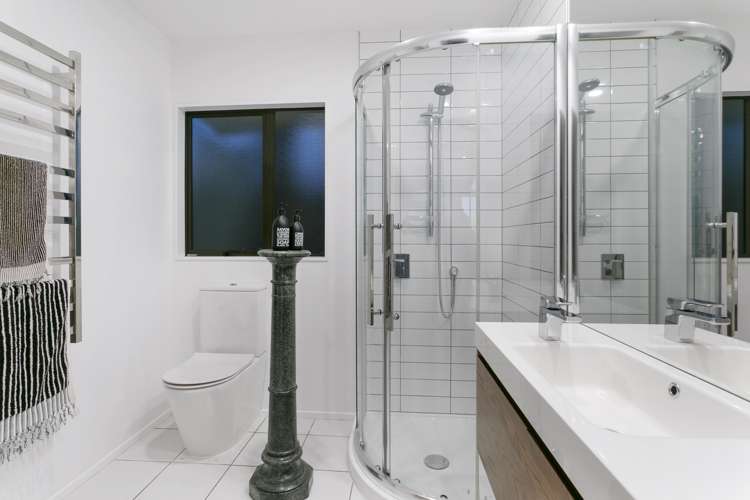 1/3a Richards Avenue Forrest Hill_15