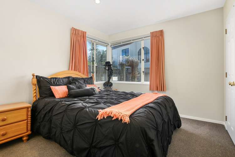 6 Beach Road Mellons Bay_19