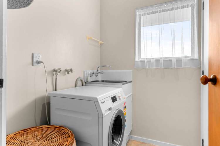 16 Graham Street One Tree Point_19