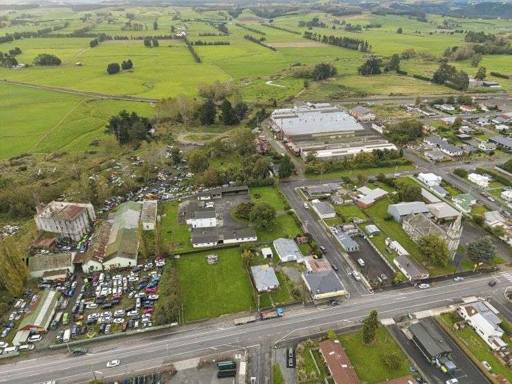 The former site of Bruce Woollen Mill in Milton is looking for a new generation of investor. Photo / Supplied