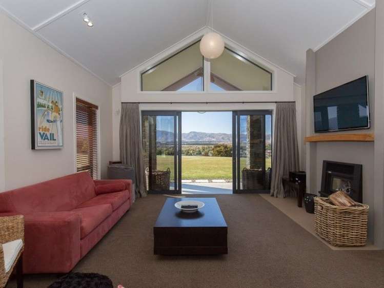 958 Aubrey Road Albert Town_3