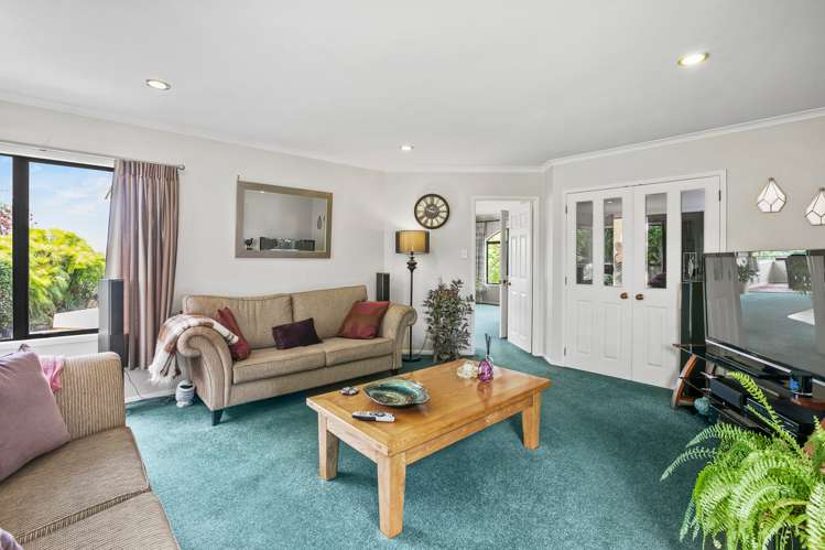 2 Royal Heights Glen Avon_10