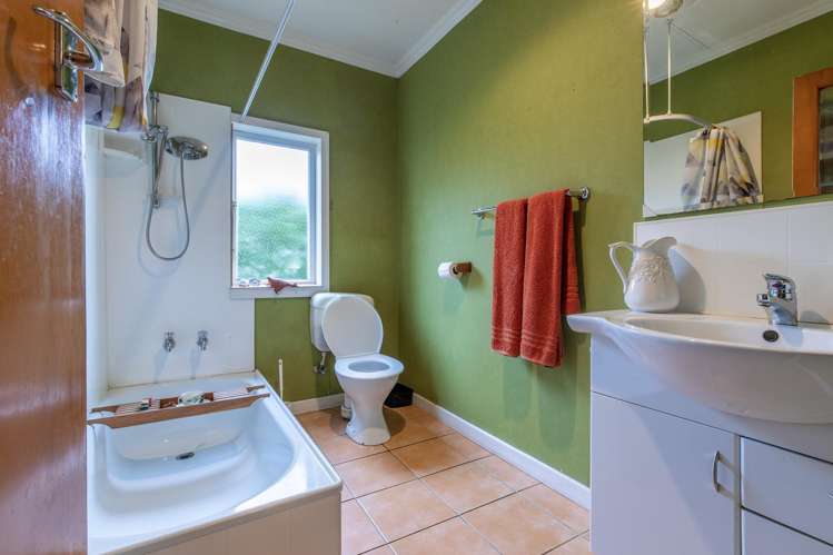 34 Queen Street Dannevirke_11