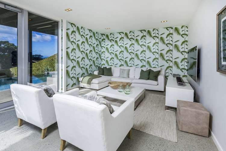 63 Beach Road Castor Bay_21