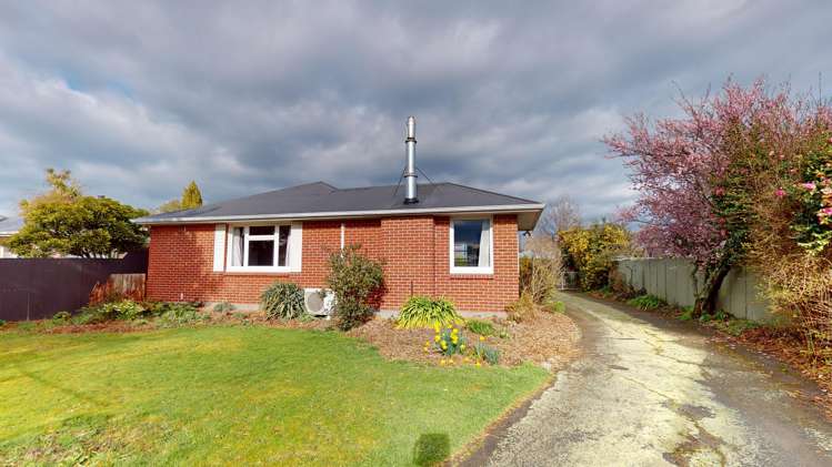 2 Reddecliffe Crescent Hampstead_12