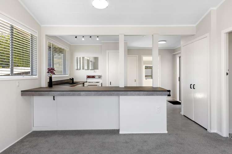 2/12 Isobel Street Acacia Bay_10