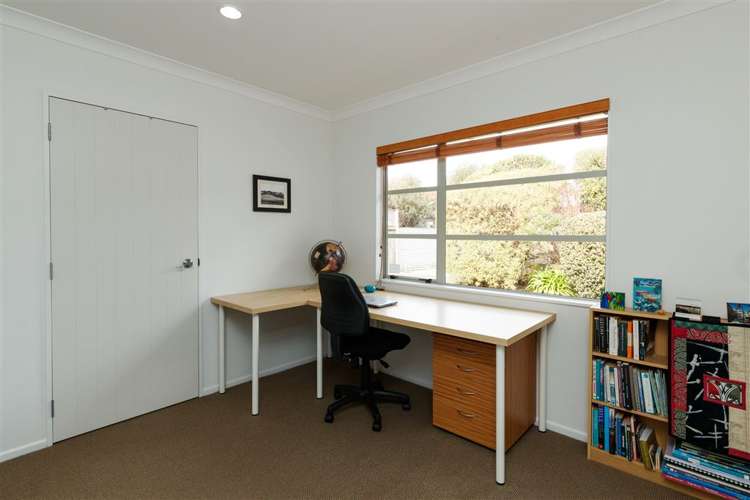 195b College Street West End_13