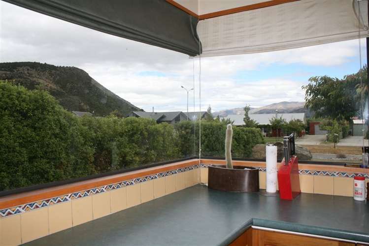 53 Mount Iron Drive Wanaka_1
