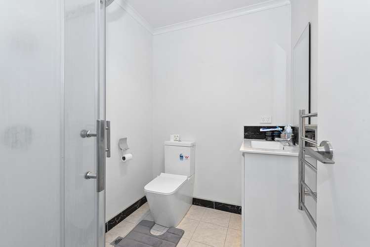 1/107 Knighton Road Hillcrest_8