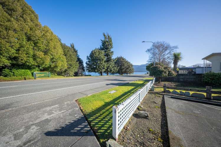 14 Lakefront Drive Te Anau_23