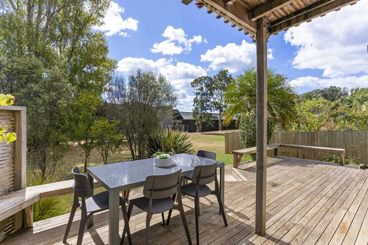 2/234 Sunset Road Windsor Park_1