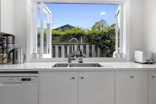 8 Hammond Street 10463_1