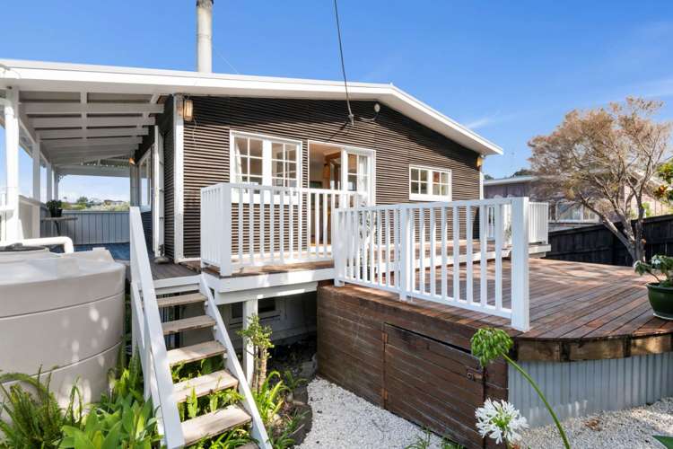 14 Elliston Crescent Stanmore Bay_22