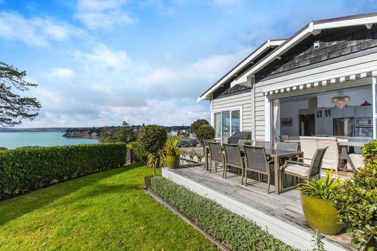 60 Marine Parade Mellons Bay_19