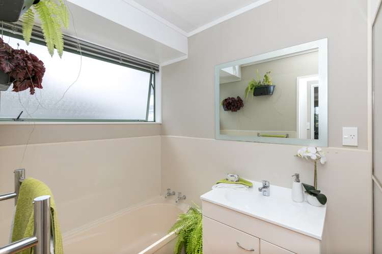 43 Baverstock Road Nawton_13