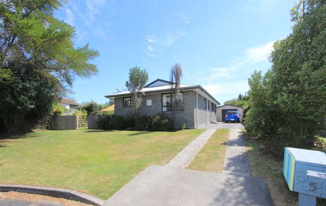 5 Rothwell Place Springlands_1