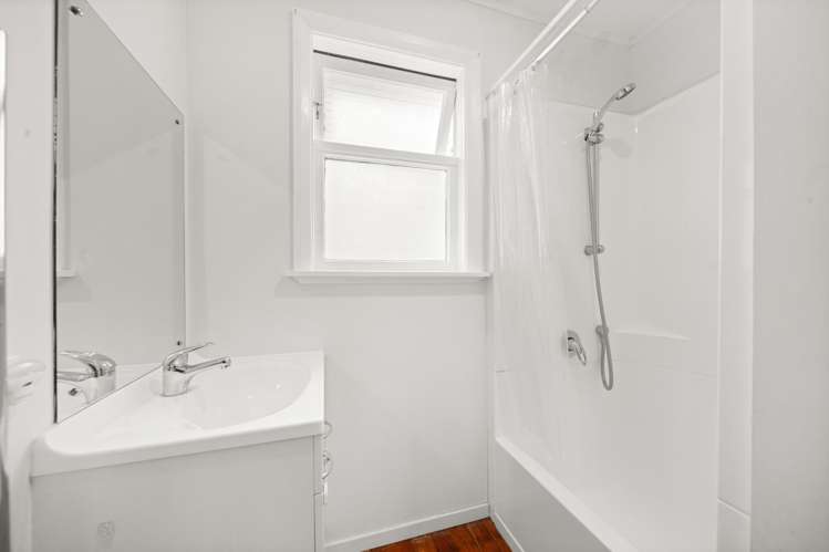 9 King Street Carterton_10