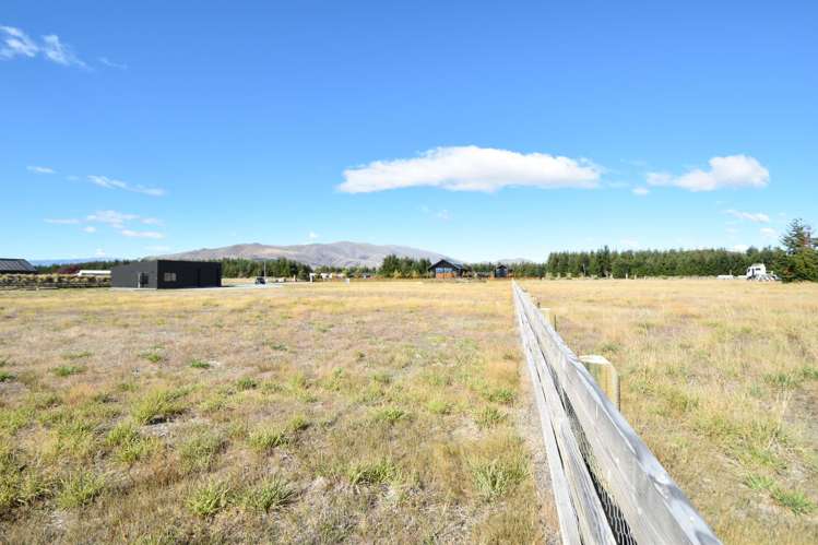 84 The Drive Twizel_11