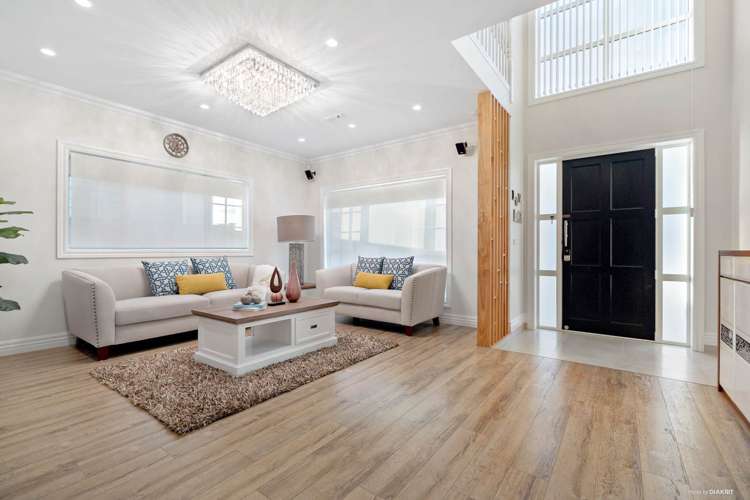 10 Carrickdawson Drive Flat Bush_4