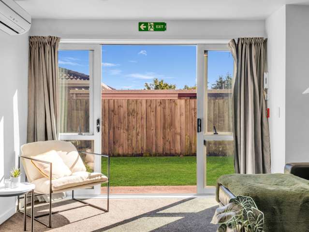 Ground-Floor Apartment with Garden!